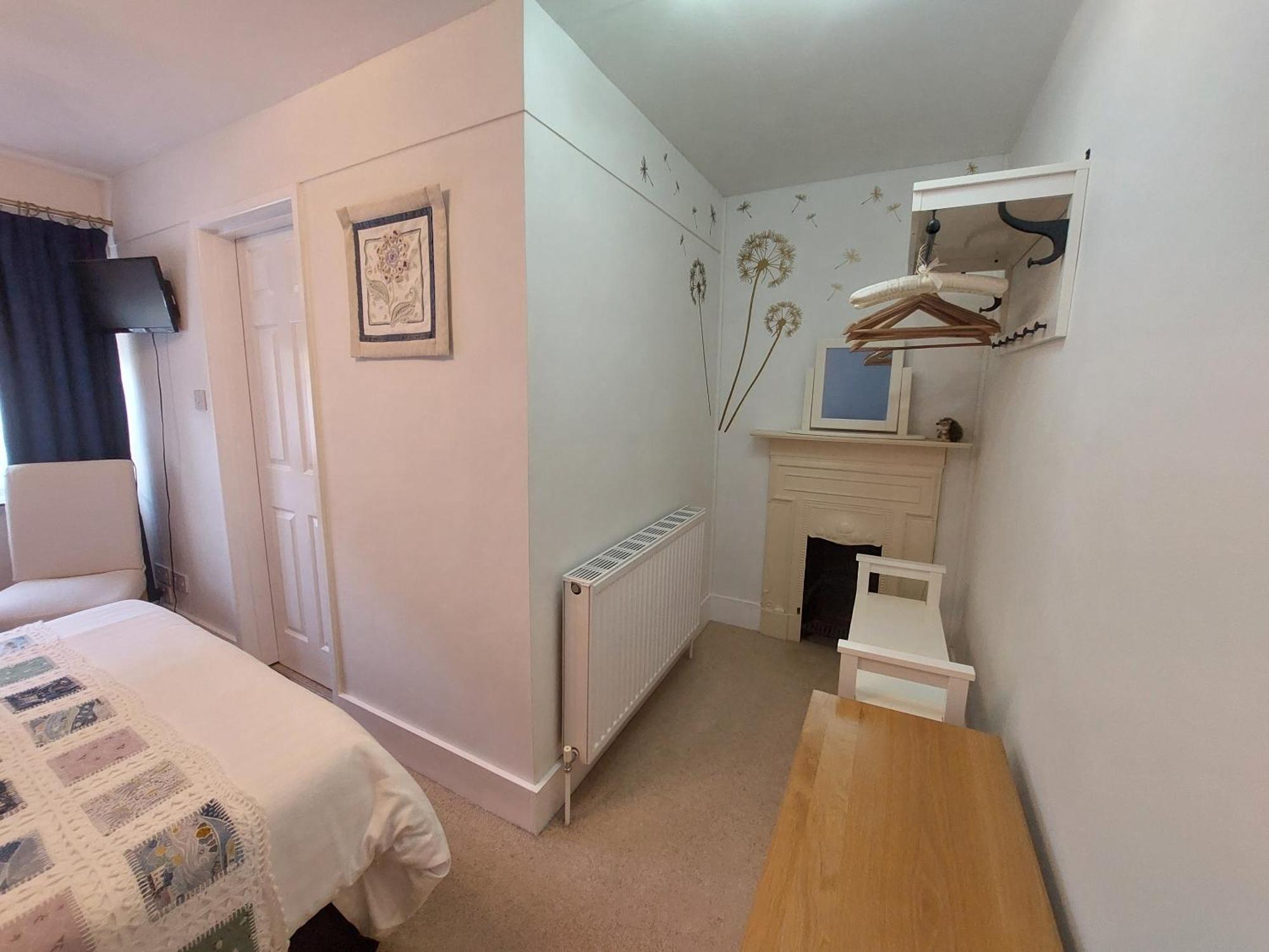 The Denes Bed & Breakfast Lynton Room photo